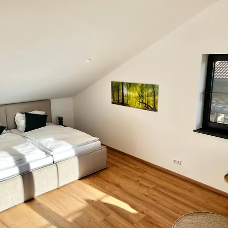 Moderne Mit Balkon Auf Dem Bauernhof Polling (Weilheim-Schongau)